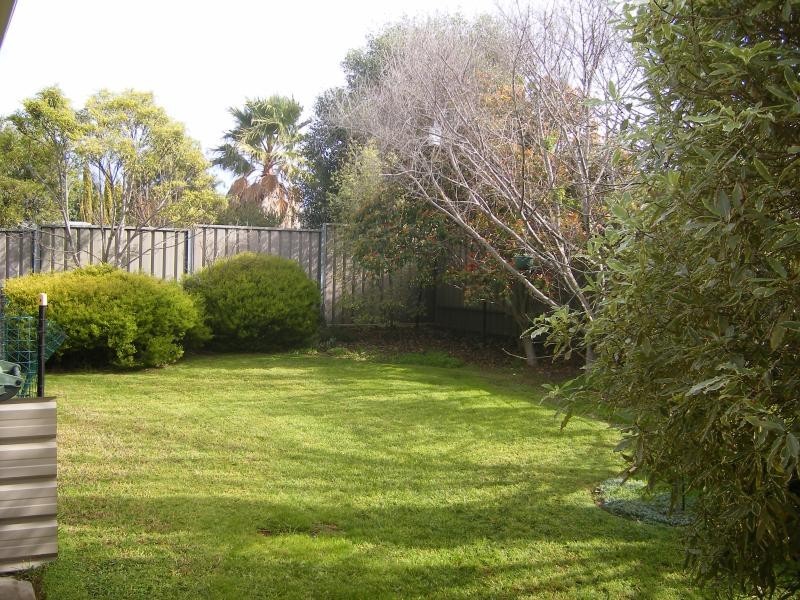 29 Barton Drive, Trott Park SA 5158
