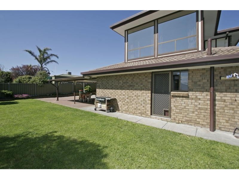 11 Chalani Cresent, Hallett Cove SA 5158