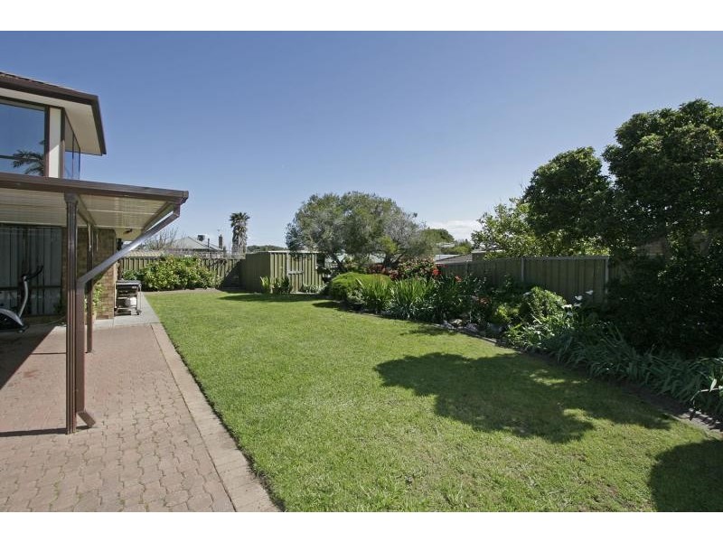 11 Chalani Cresent, Hallett Cove SA 5158