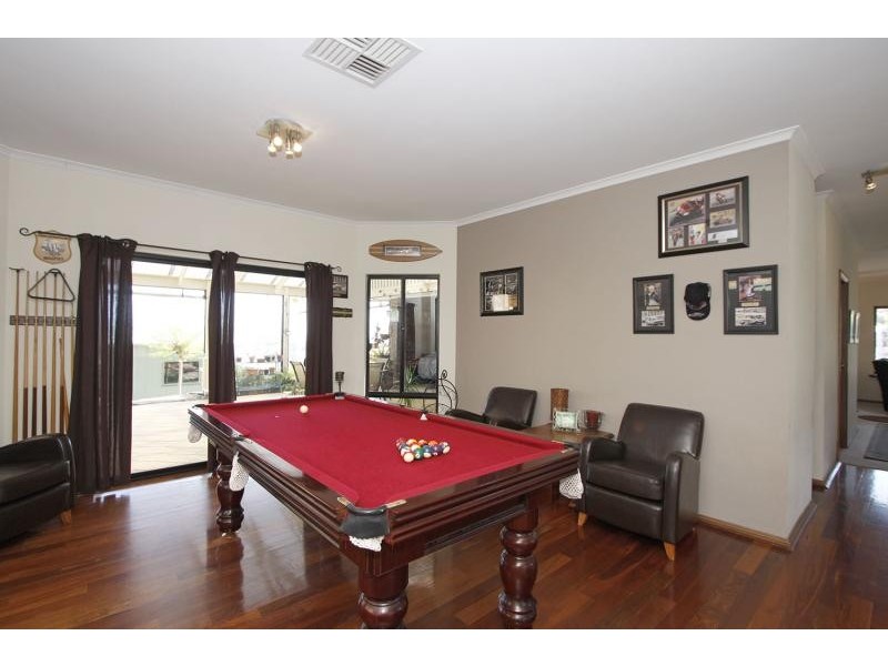 38 Elizabeth Crescent, Hallett Cove SA 5158