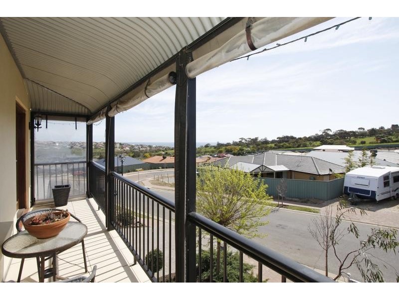 38 Elizabeth Crescent, Hallett Cove SA 5158