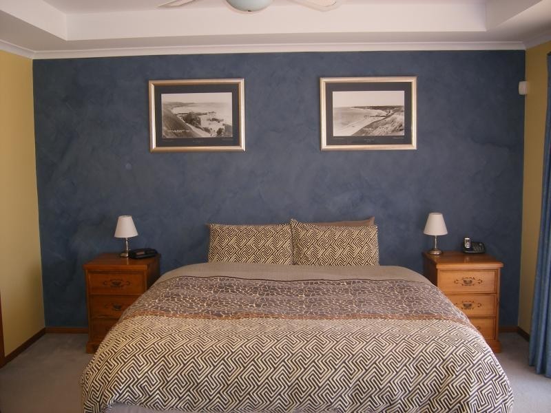 25 Ingleton Drive, Hallett Cove SA 5158