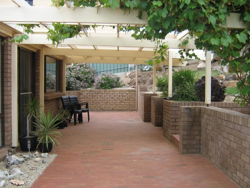 20 Glade Crescent, Hallett Cove SA 5158