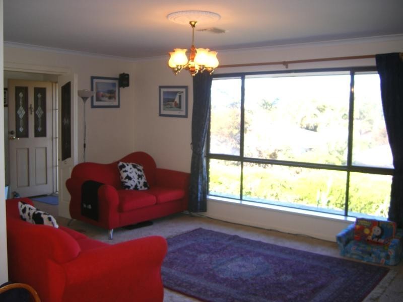 4 Rubin Street, Hallett Cove SA 5158