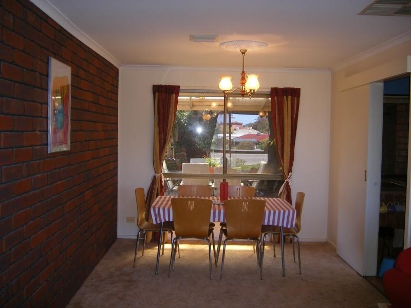 4 Rubin Street, Hallett Cove SA 5158