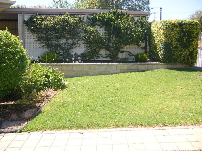4 Pine Avenue, Seacliff SA 5049