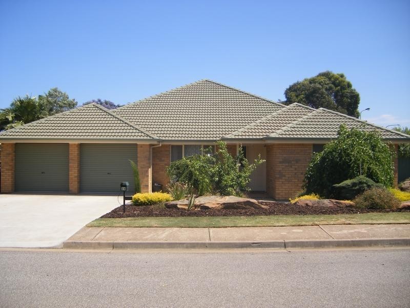 24 Eloise Avenue, Hallett Cove SA 5158