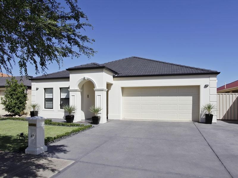 47 Freebairn Drive, Hallett Cove SA 5158