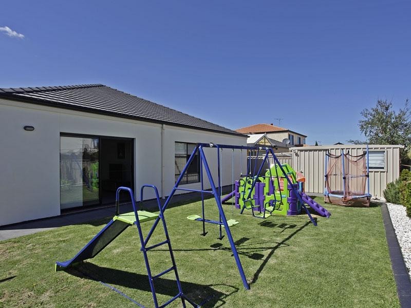47 Freebairn Drive, Hallett Cove SA 5158