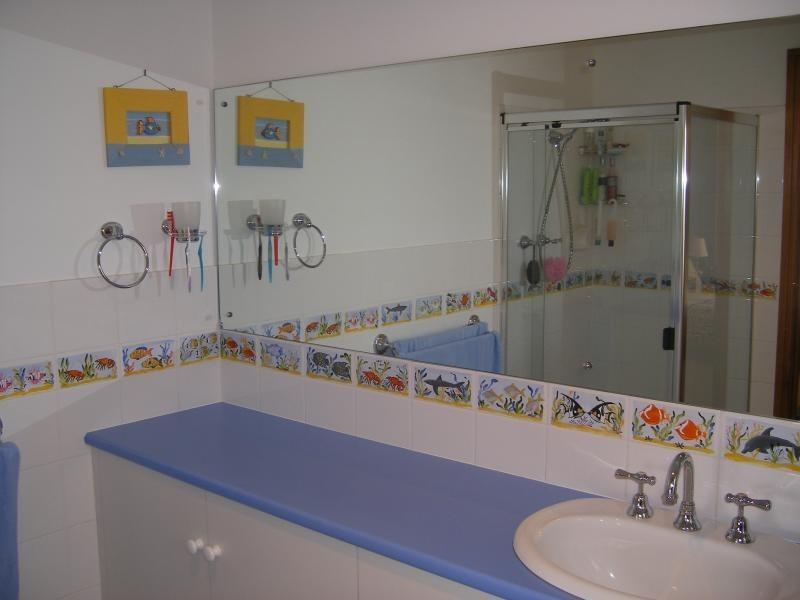 25 Ingleton Drive, Hallett Cove SA 5158