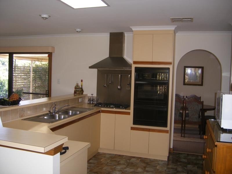 25 Lyons Circuit, Trott Park SA 5158