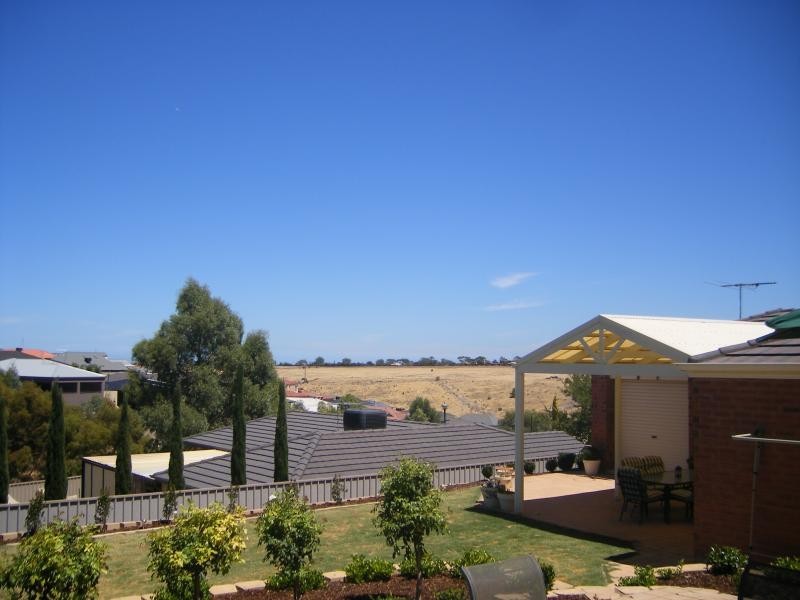 16 Cornwall Street, Sheidow Park SA 5158