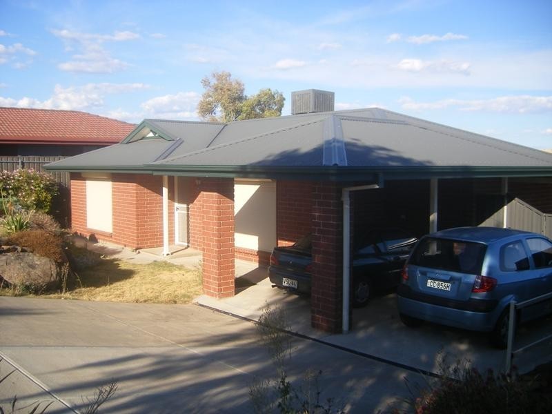4 Quinvale Road, Hallett Cove SA 5158