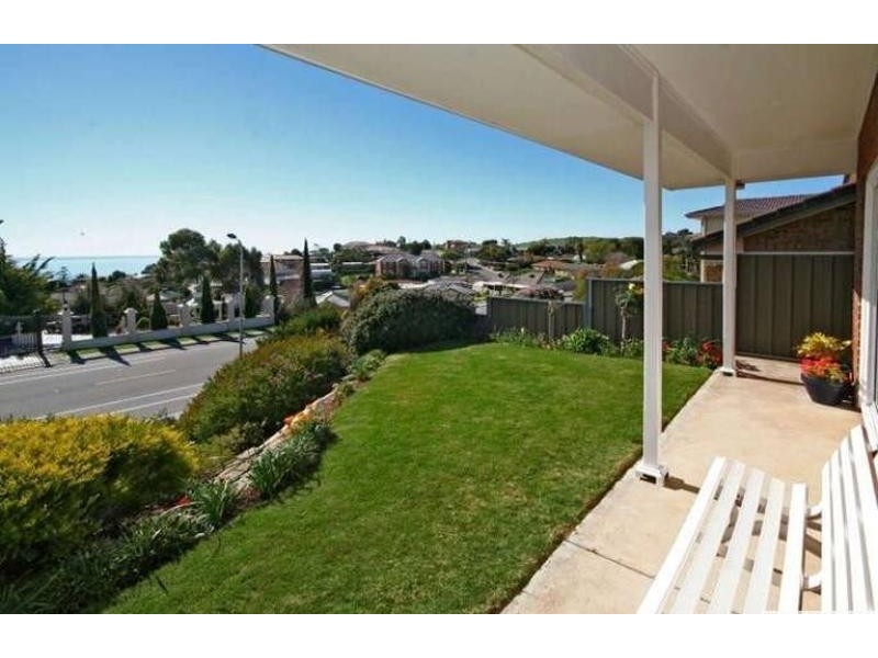 154 Perry Barr Road, Hallett Cove SA 5158