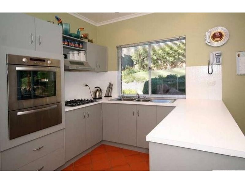 154 Perry Barr Road, Hallett Cove SA 5158