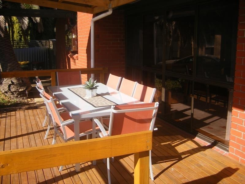 37 Manunda Way, Hallett Cove SA 5158