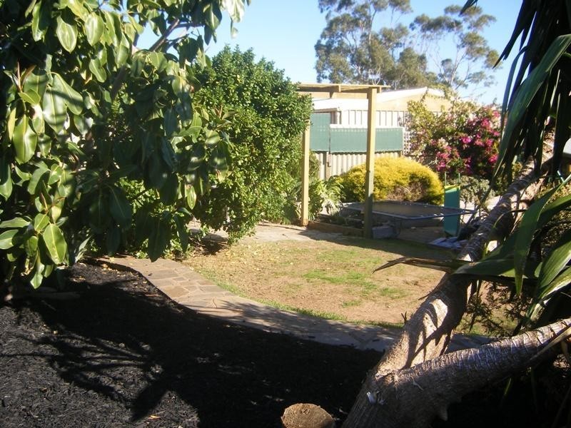 37 Manunda Way, Hallett Cove SA 5158