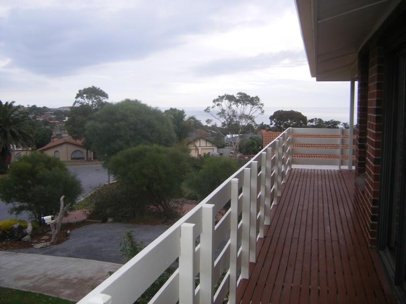 7 Falcon Court, Hallett Cove SA 5158