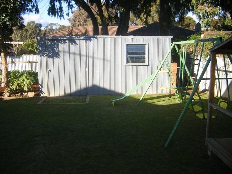 19 Heather Road, Happy Valley SA 5159