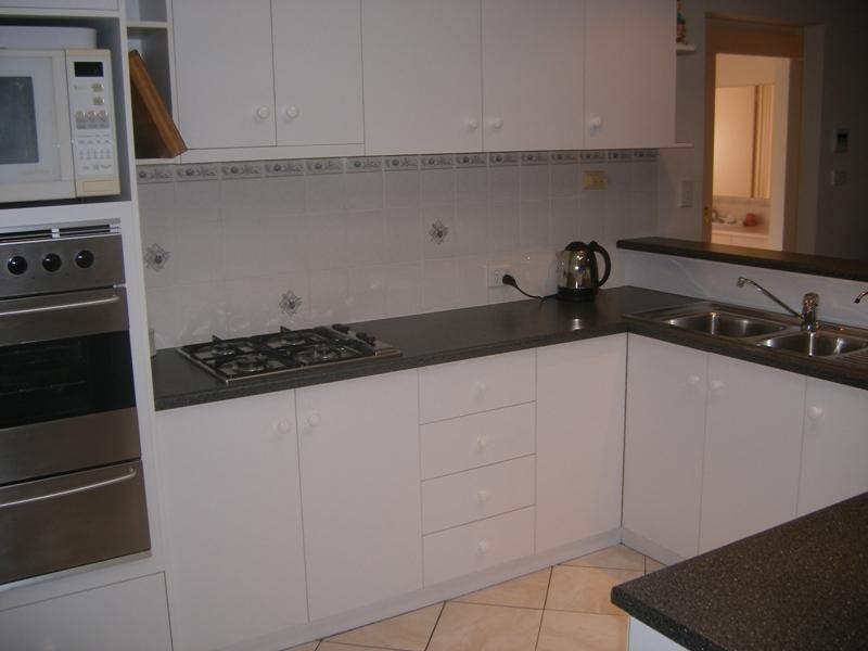 114 Perry Barr Road, Hallett Cove SA 5158