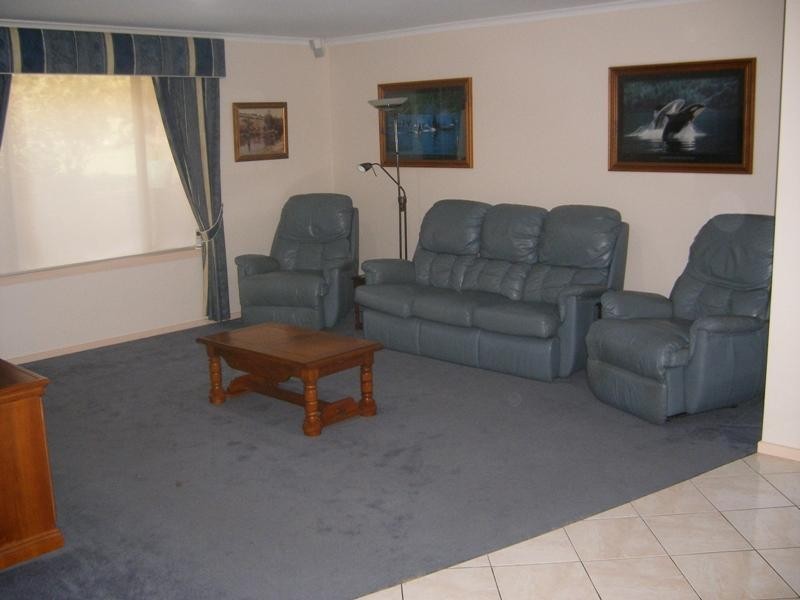 114 Perry Barr Road, Hallett Cove SA 5158
