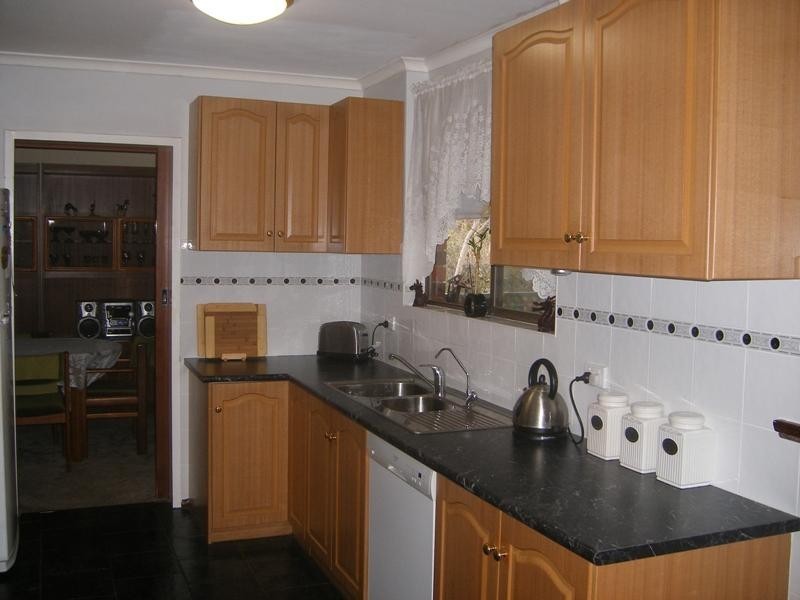 9 Glenloth Drive, Happy Valley SA 5159
