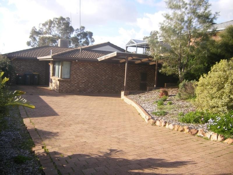 6 Moora Street, Hallett Cove SA 5158