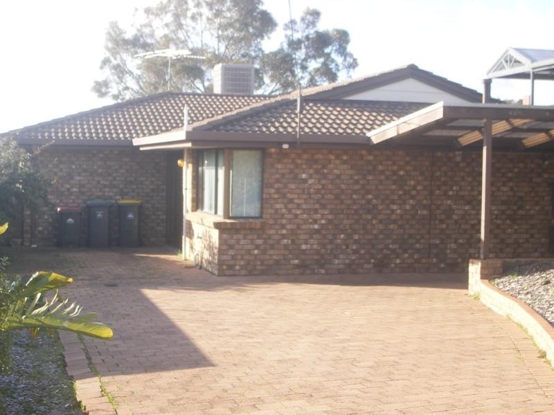 6 Moora Street, Hallett Cove SA 5158