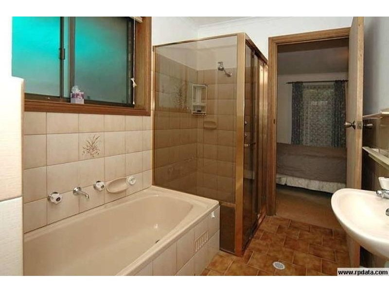 6 Moora Street, Hallett Cove SA 5158