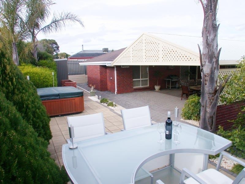 53 Quailo Avenue, Hallett Cove SA 5158