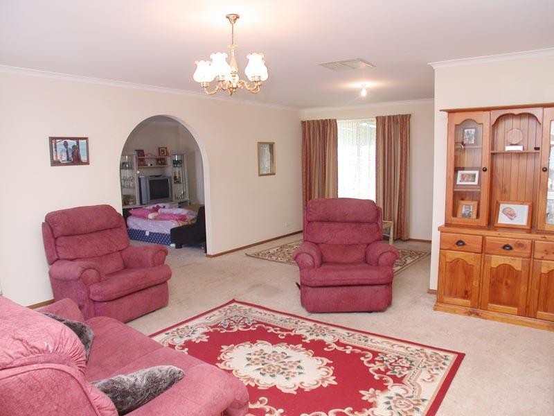 182 The Cove Road, Hallett Cove SA 5158