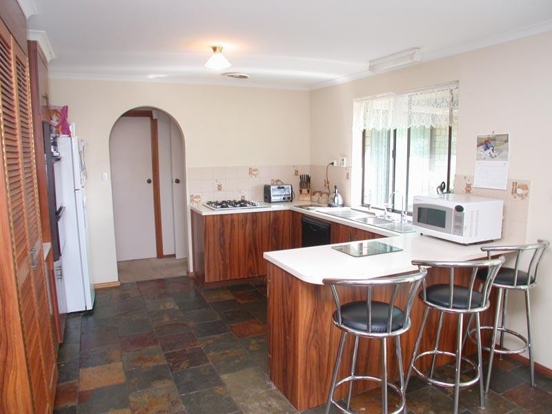 182 The Cove Road, Hallett Cove SA 5158