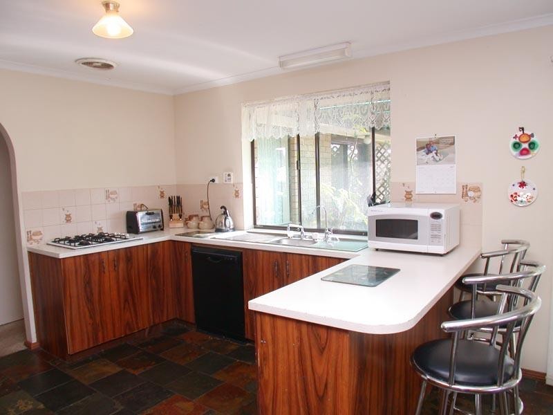 182 The Cove Road, Hallett Cove SA 5158