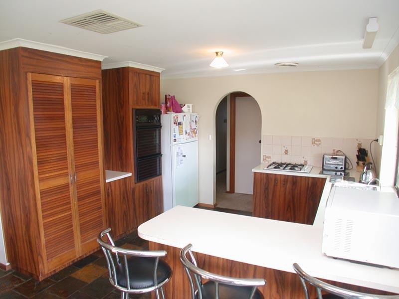 182 The Cove Road, Hallett Cove SA 5158
