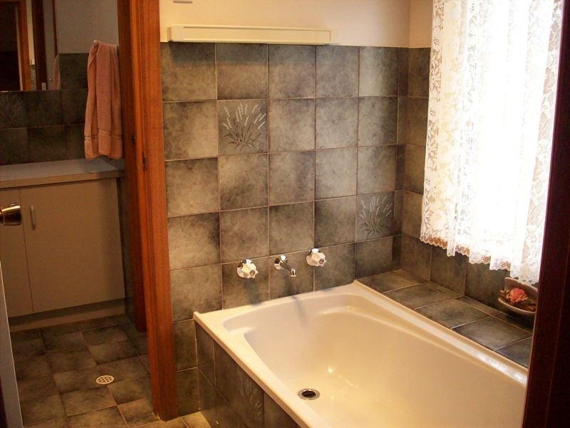 12 Hele Crescent, Trott Park SA 5158
