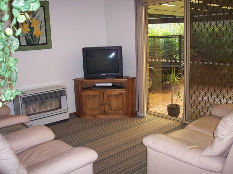 12 Hele Crescent, Trott Park SA 5158