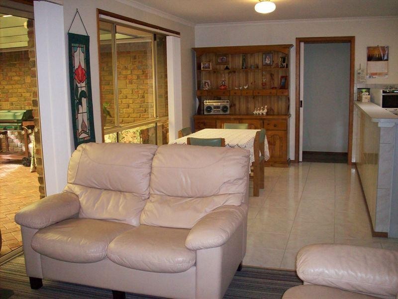 12 Hele Crescent, Trott Park SA 5158