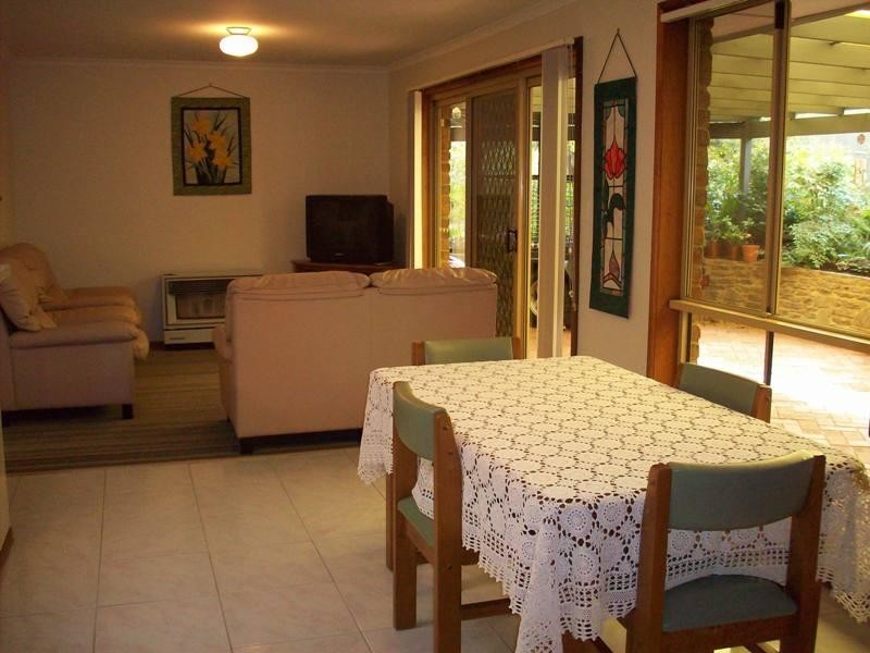 12 Hele Crescent, Trott Park SA 5158