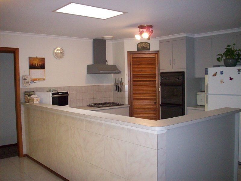 12 Hele Crescent, Trott Park SA 5158
