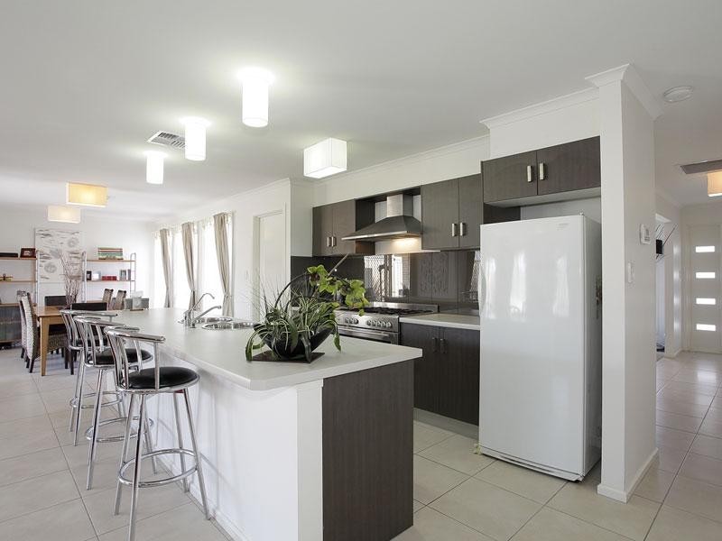2 Merchant Court, Seaford Meadows SA 5169