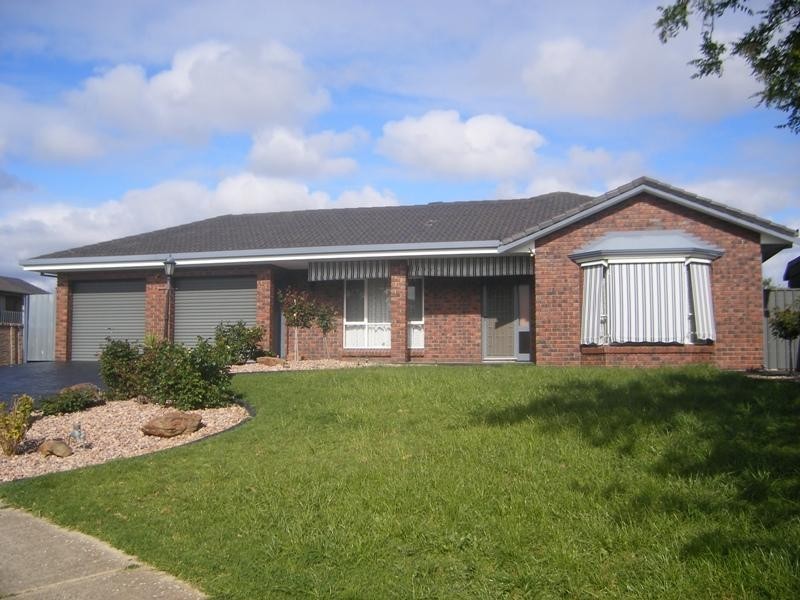 16 Antonia Circuit, Hallett Cove SA 5158
