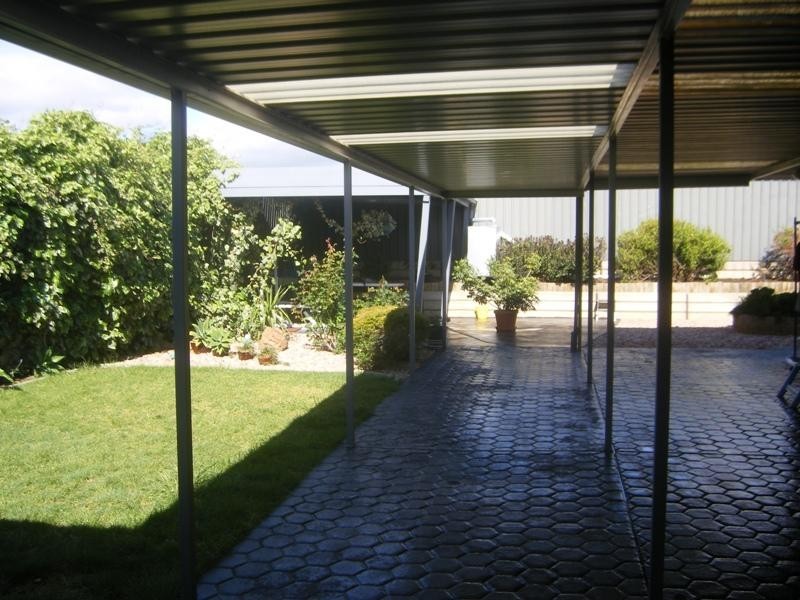 16 Antonia Circuit, Hallett Cove SA 5158