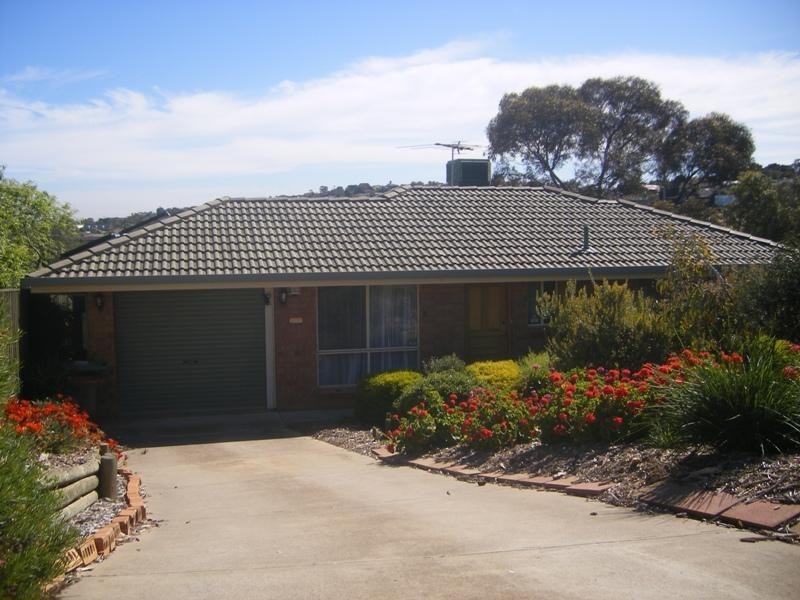 10 Carina Street, Hallett Cove SA 5158