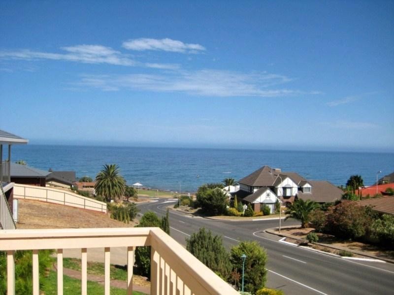 13 Dutchman Drive, Hallett Cove SA 5158