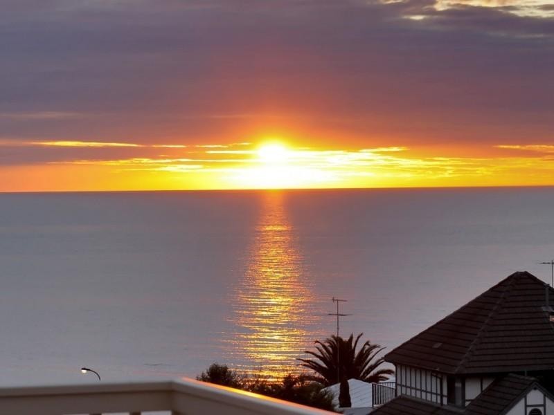 13 Dutchman Drive, Hallett Cove SA 5158