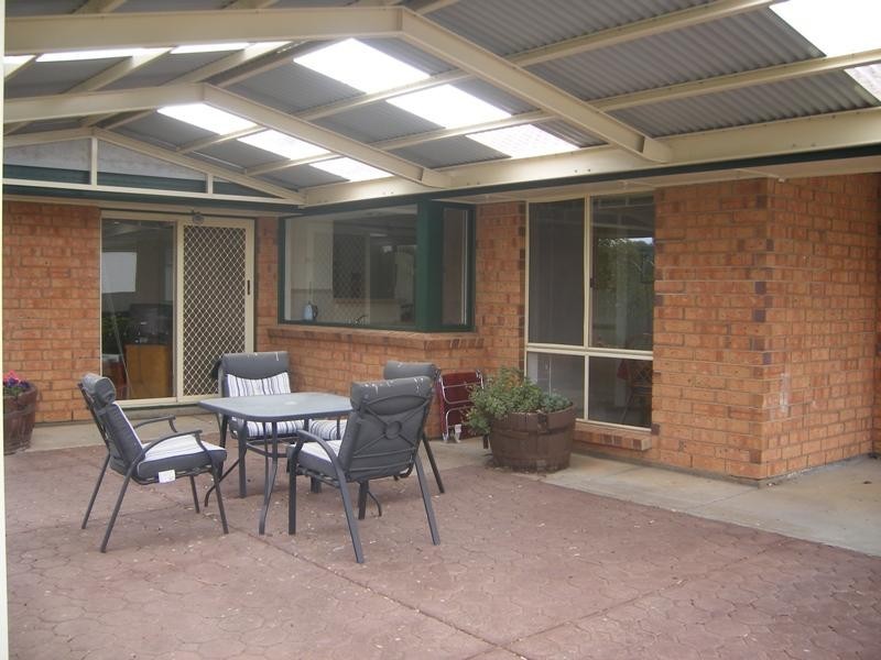 54 Vennachar Drive, Hallett Cove SA 5158