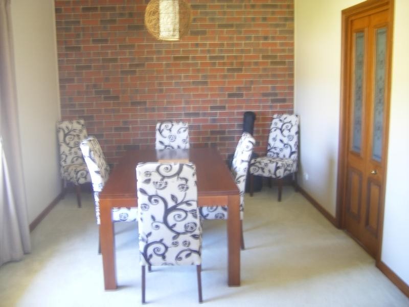 18 Glenway Road, Hallett Cove SA 5158