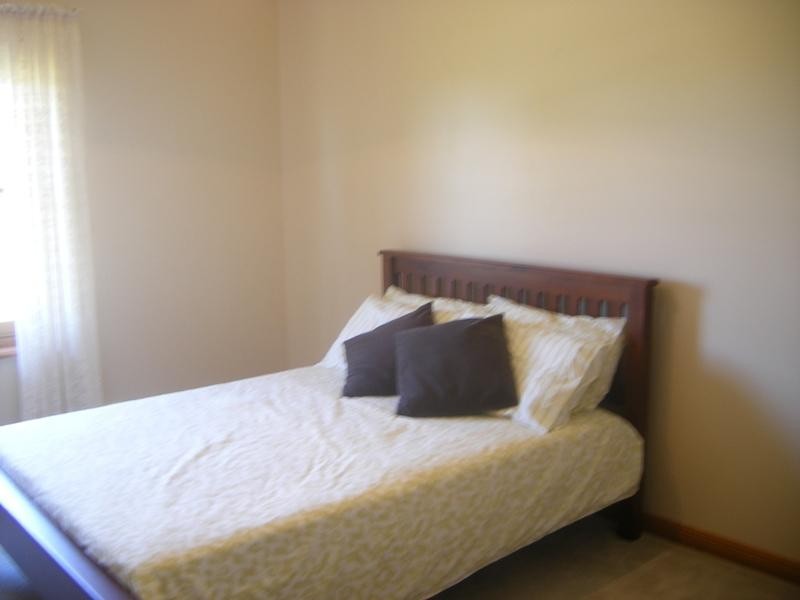 18 Glenway Road, Hallett Cove SA 5158