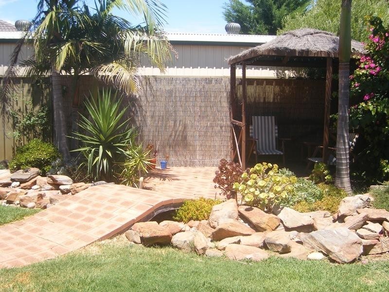 18 Glenway Road, Hallett Cove SA 5158