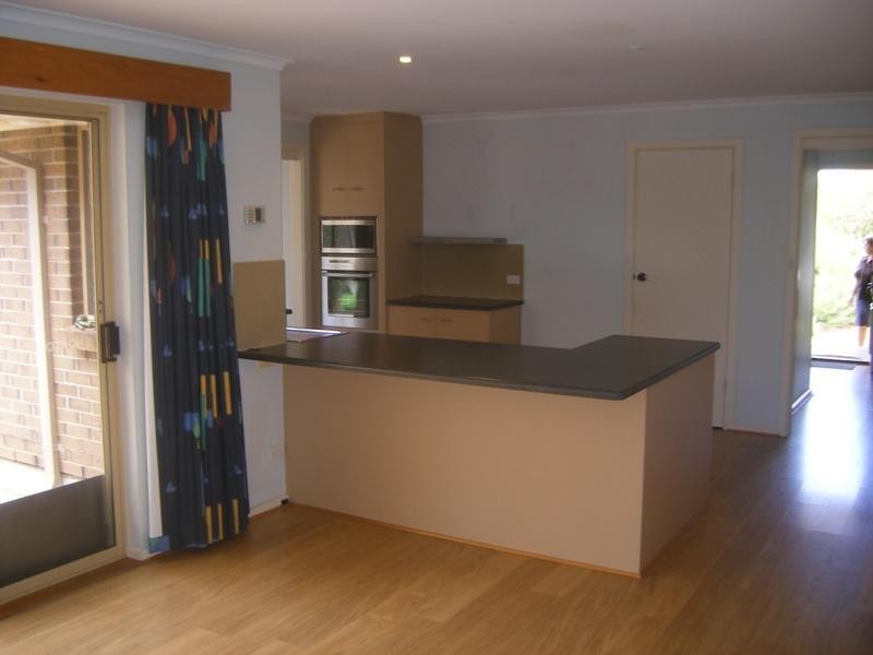 12 Hedgerow Crescent, Hallett Cove SA 5158